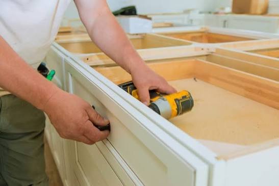 Cabinet Installation Service