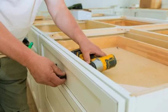 Cabinet Installation Service